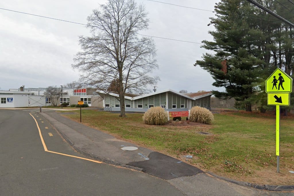 Lake Street School