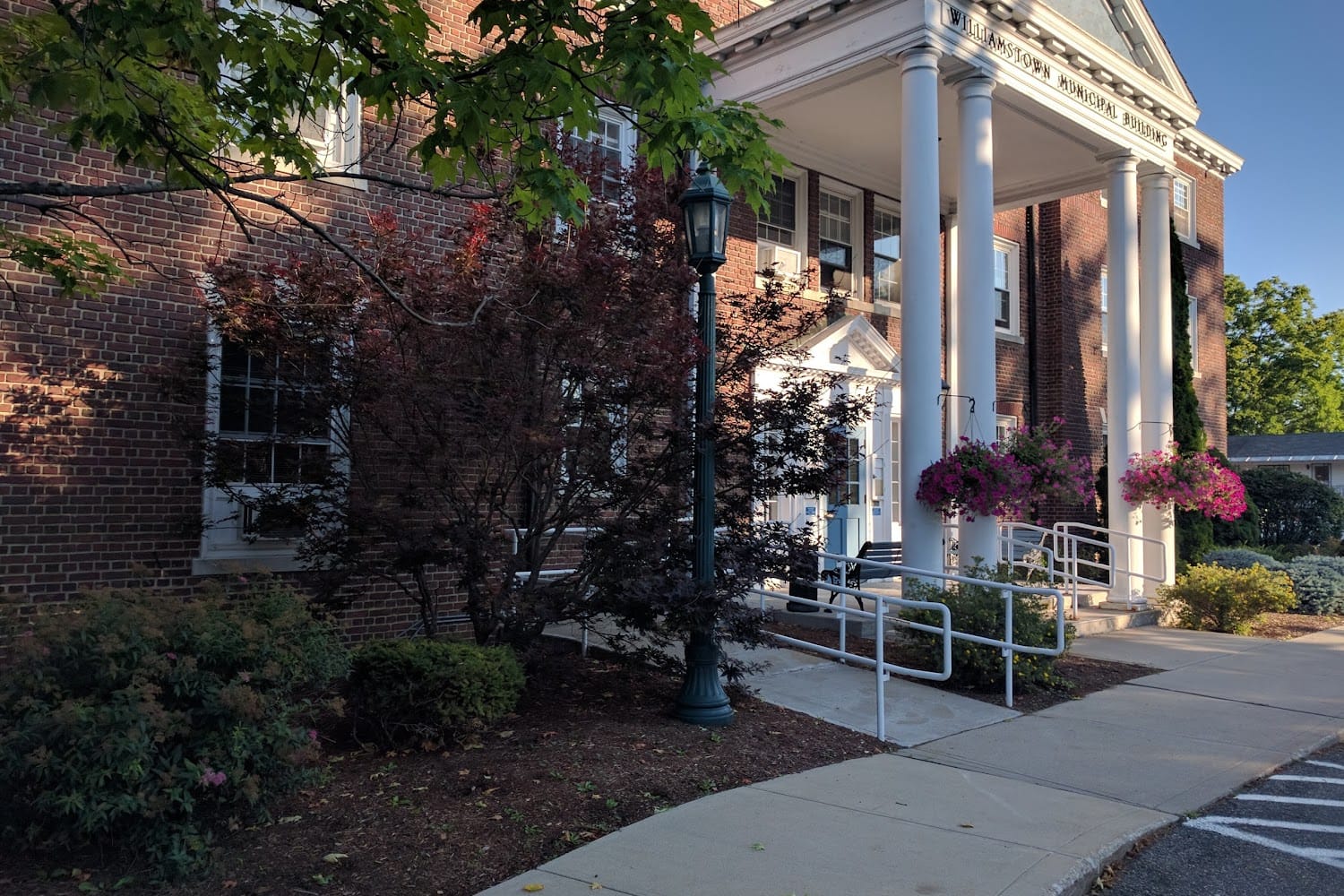 Williamstown Veterans Services