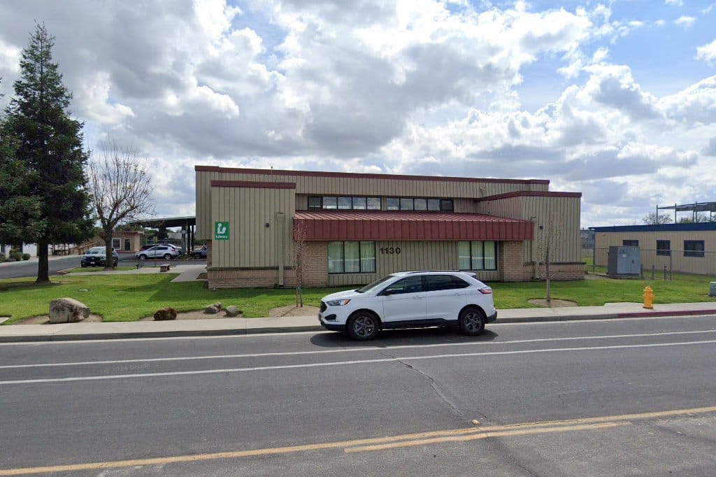 Parlier Branch Library
