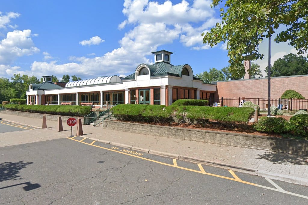 Solomon Schechter Day School