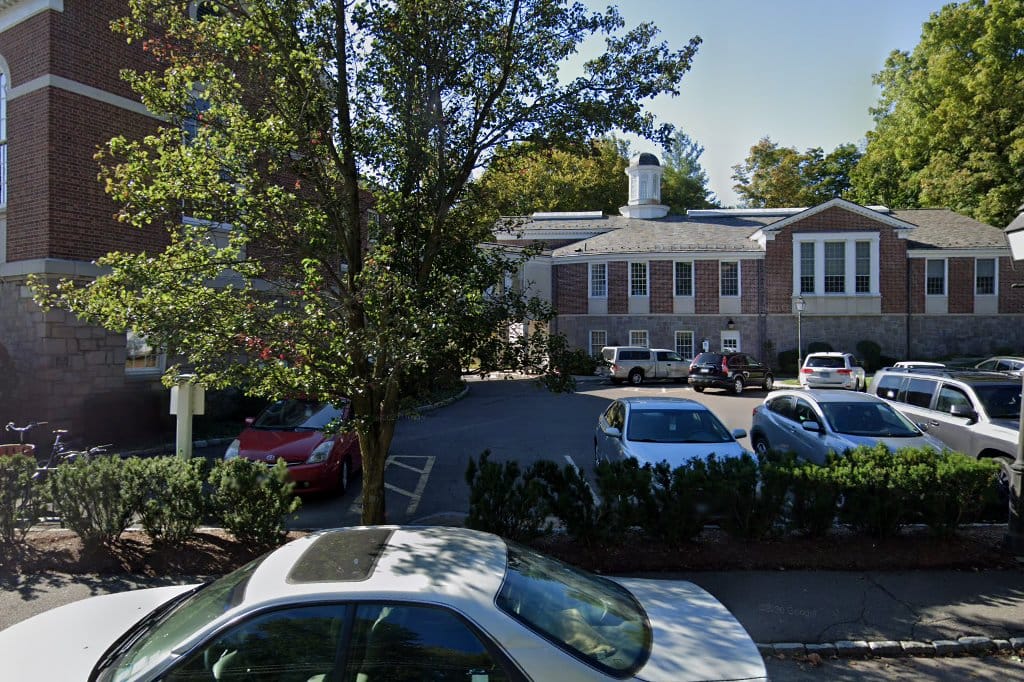 Perrot Memorial Library