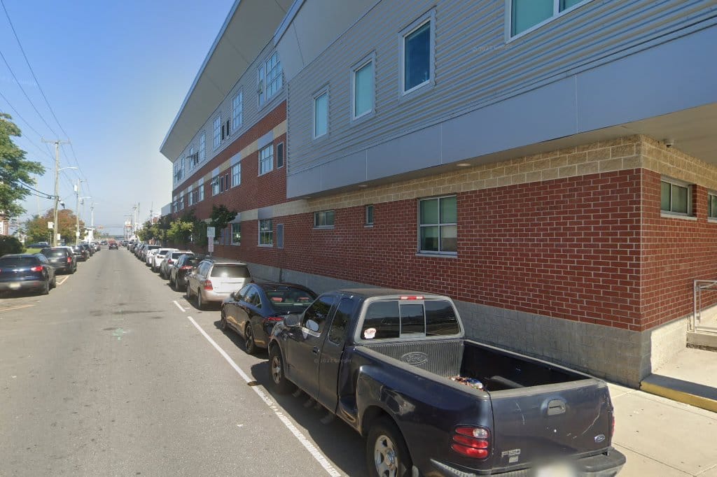 Sovereign Ave School