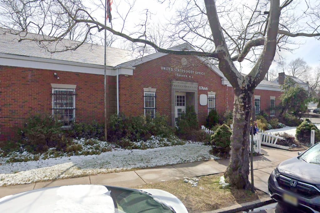 Teaneck Passport Office