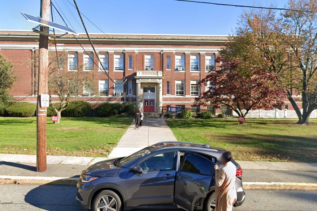 Nishuane School