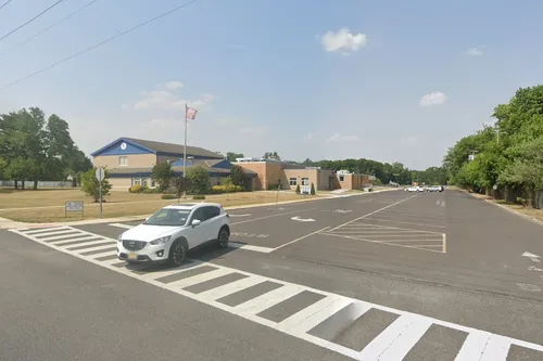 Holly Glen Elementary School