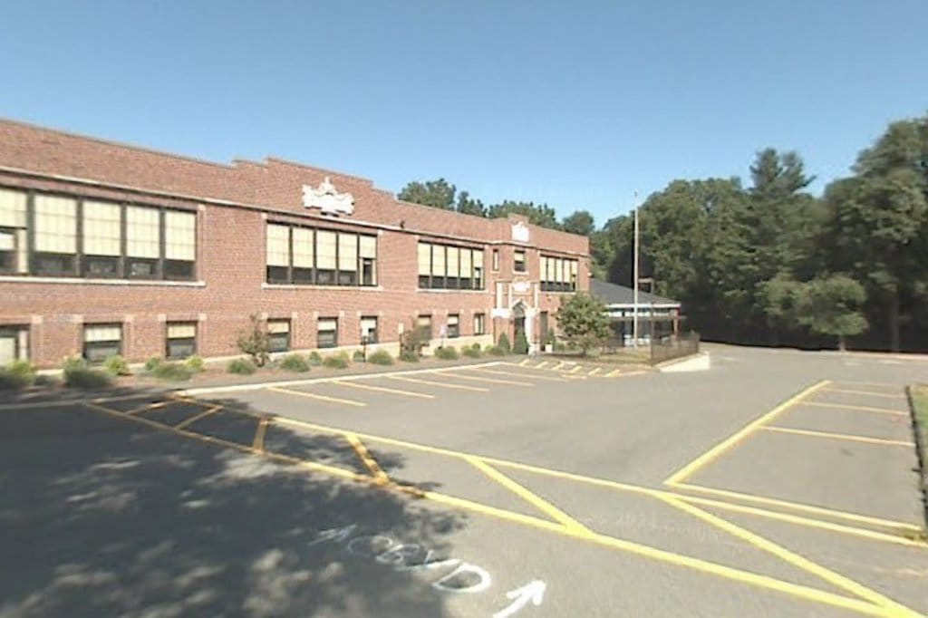 Tariffville School