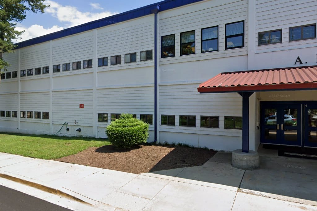 A Mario Loiederman Middle School
