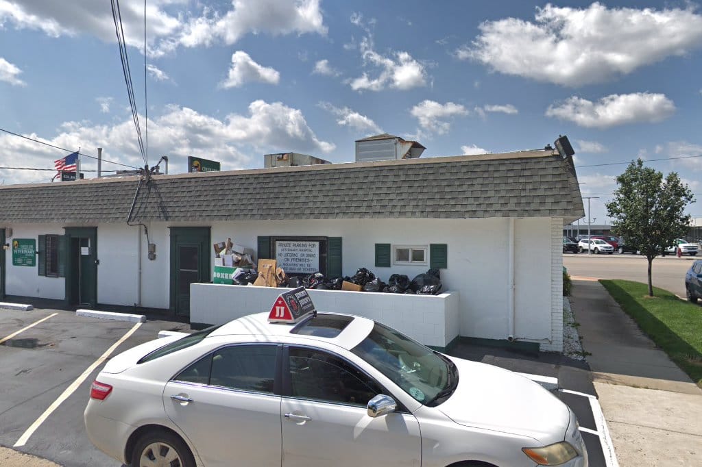Center Line Veterinary Hospital