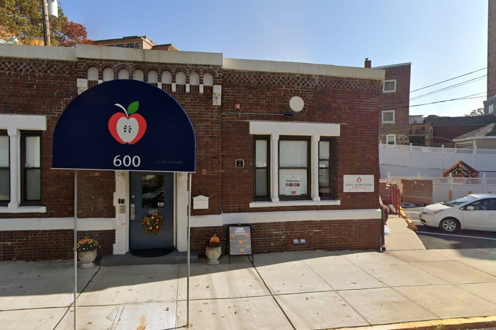 Apple Montessori School