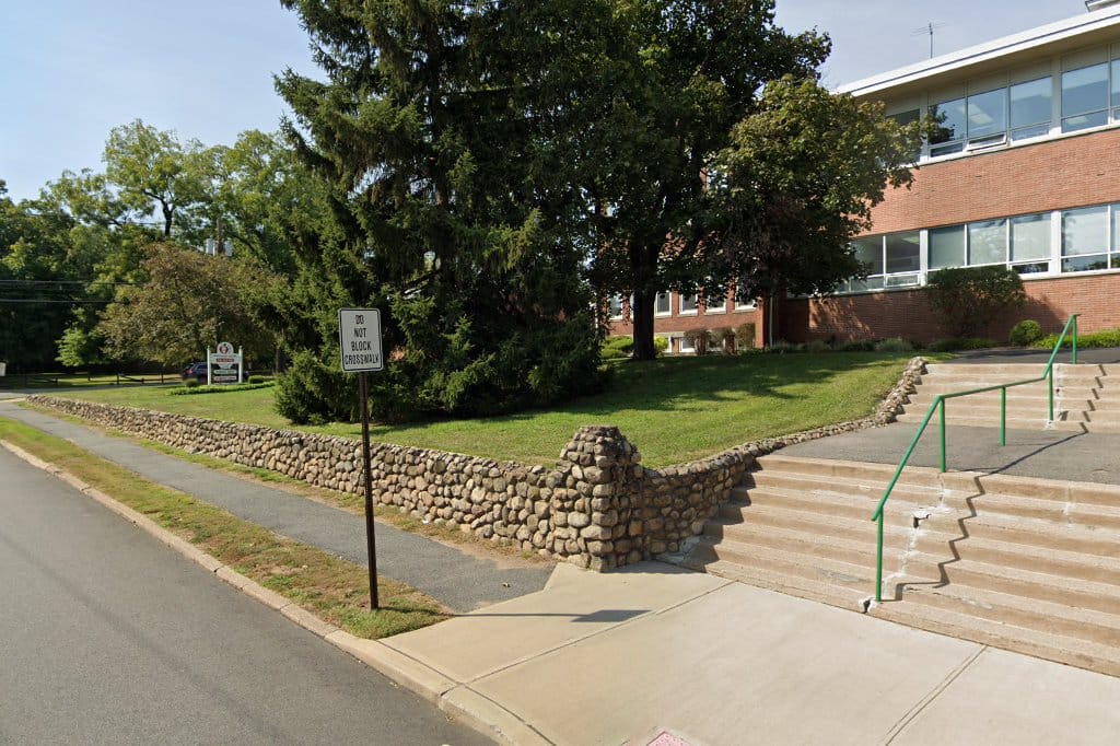 Apple Montessori Schools