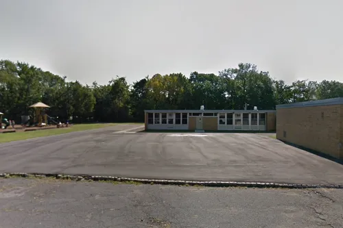 Lynn Crest School