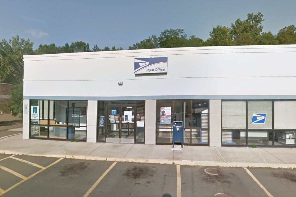 Amity Retail Store Passport Office