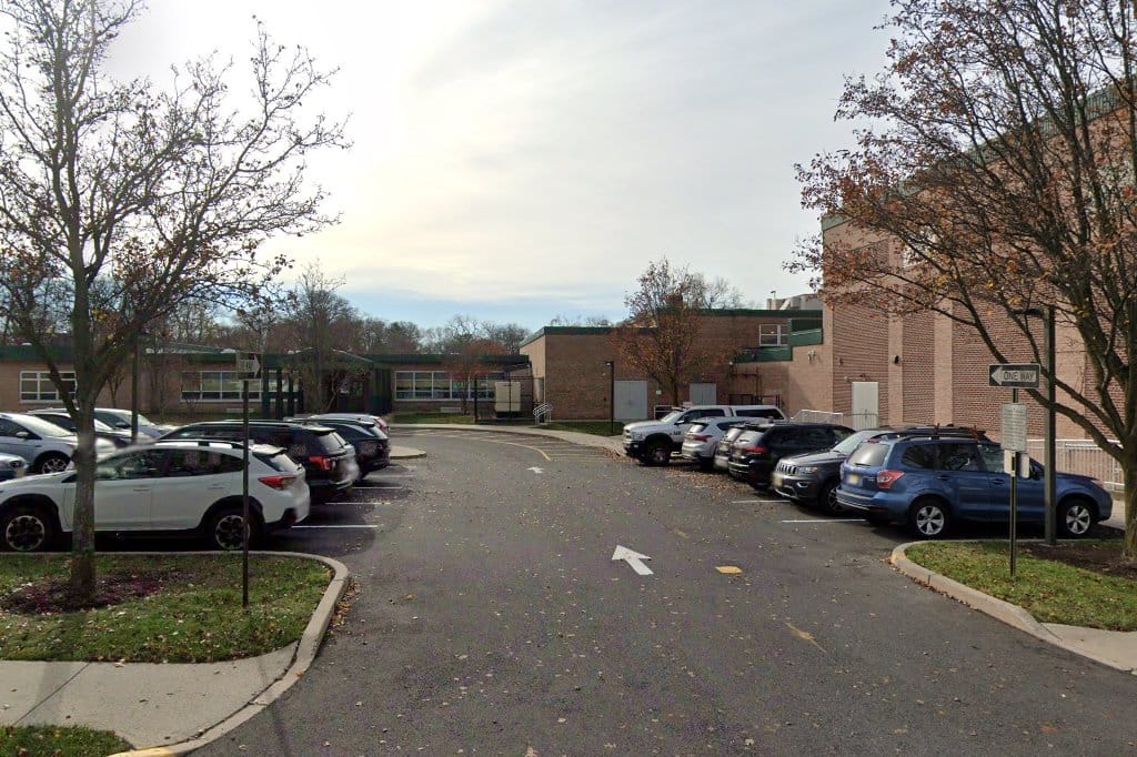 Shark River Hills School