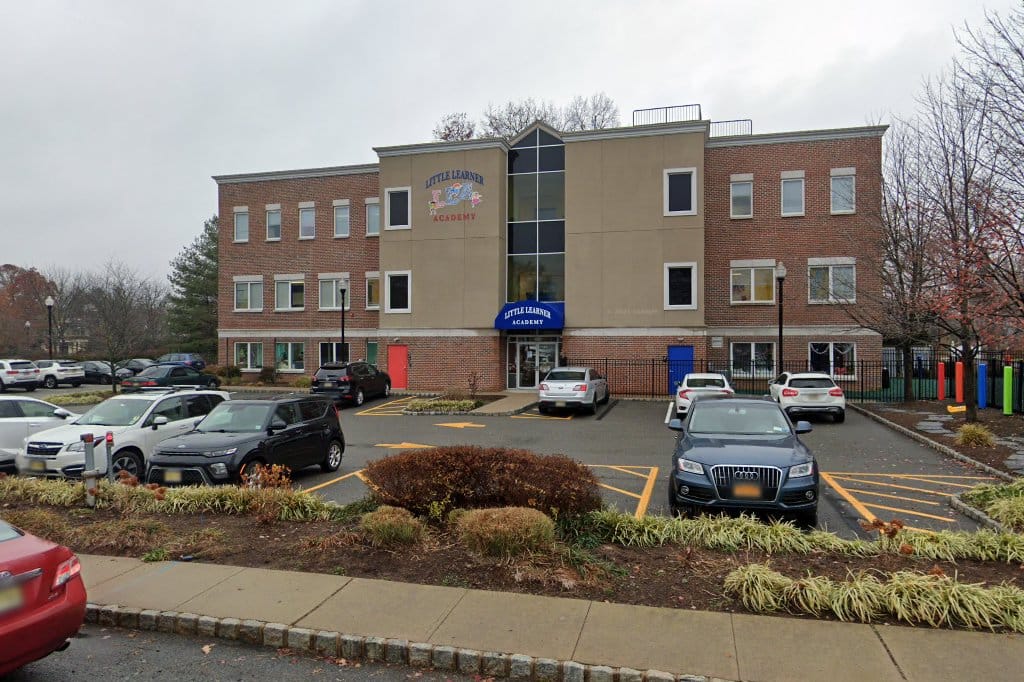 Montessori Childrens Academy