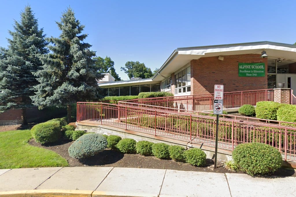 Alpine Public School