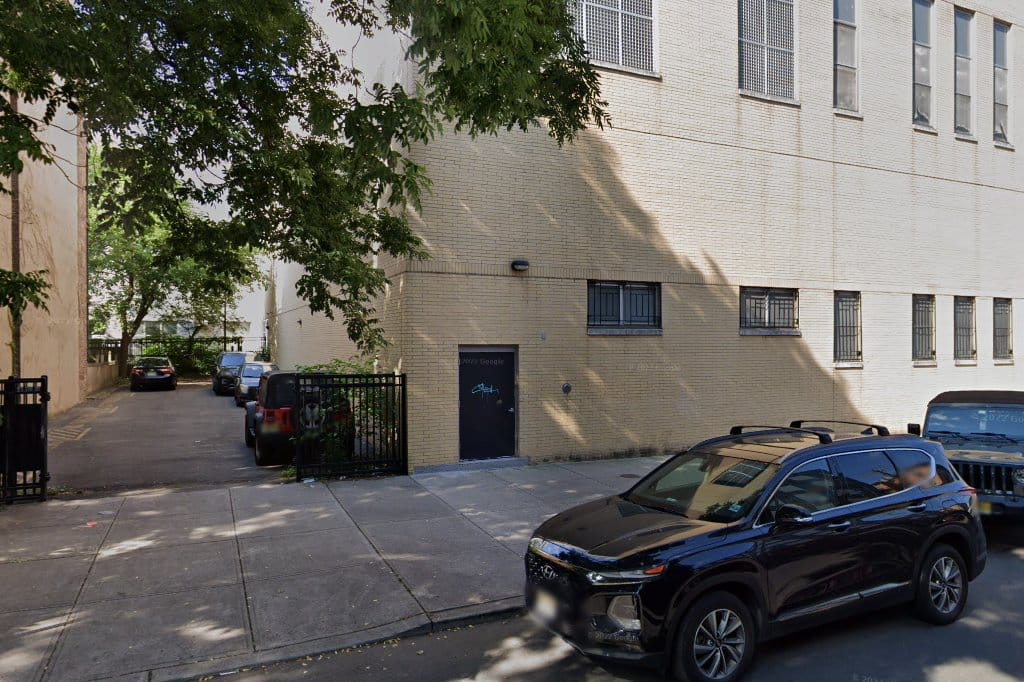 Number 4 Middle School