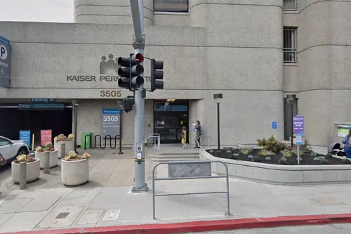 Kaiser Permanente Oakland Medical Center Mosswood Pediatric Pharmacy