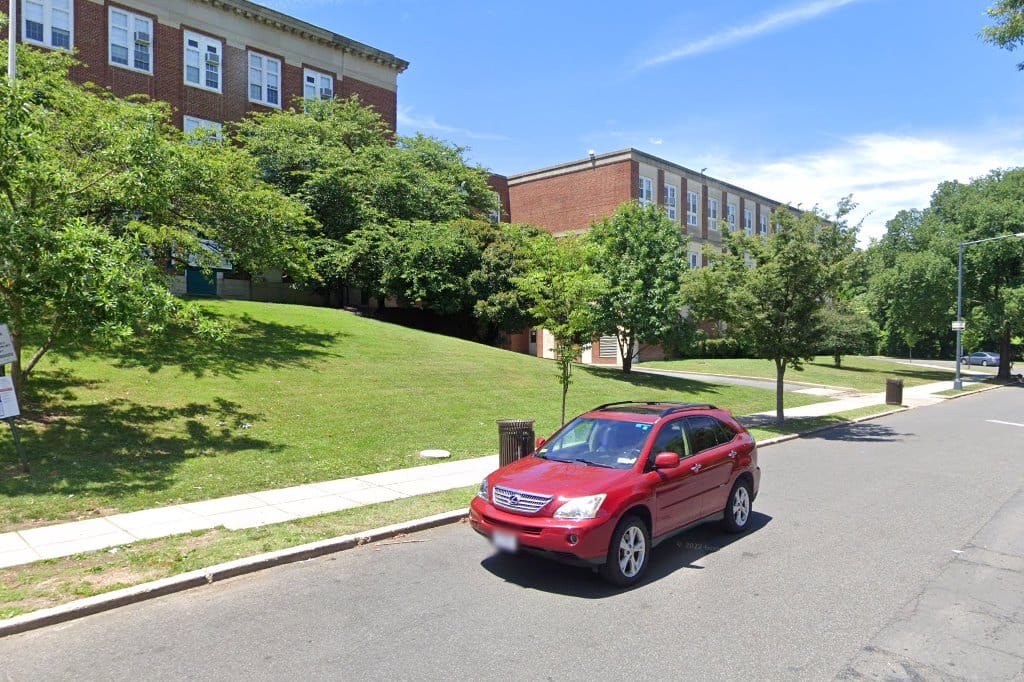 Browne Ec School