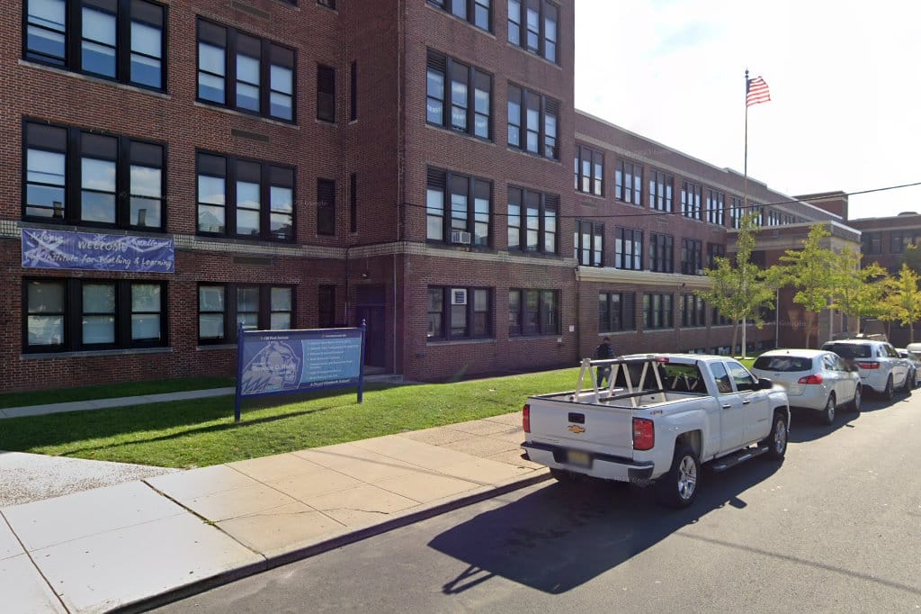 No 5 Mabel Holmes Middle School