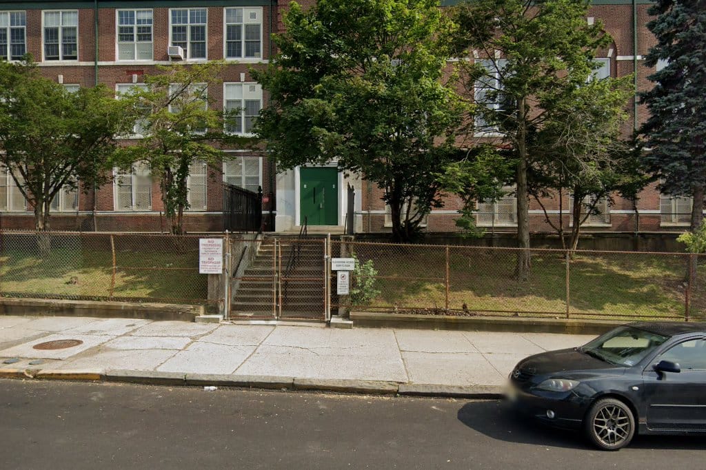Number 25 School