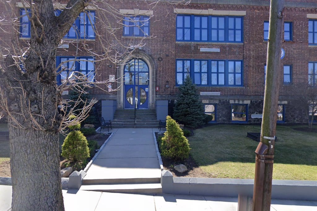 Lillian M Steen School