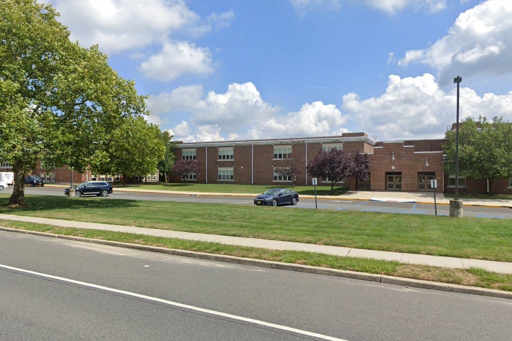 J Mason Tomlin School