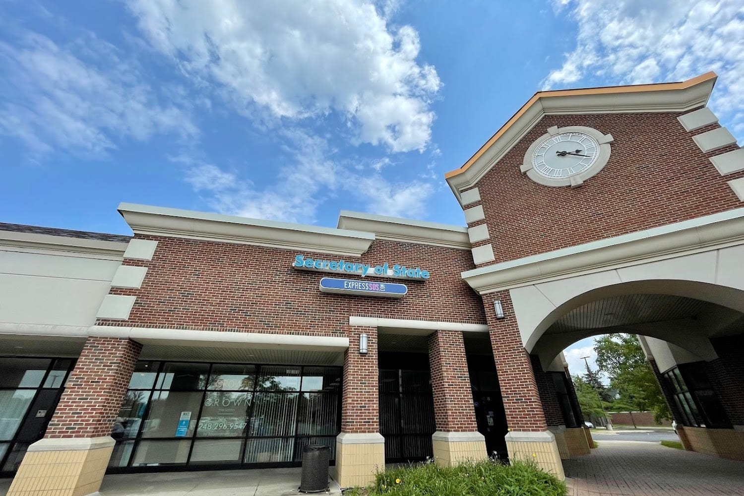 Novi PLUS Branch Office