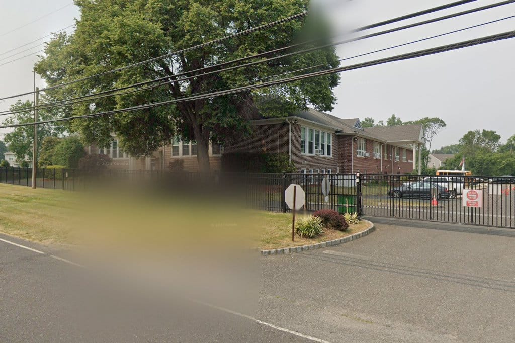 Solomon Schechter Day School