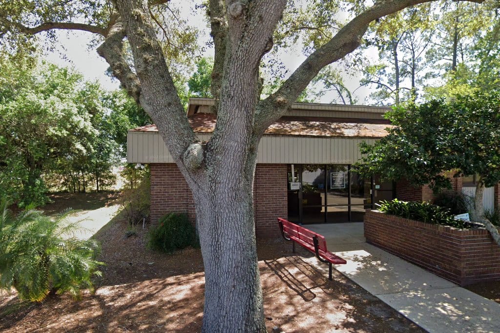 Pershing Oaks Animal Hospital