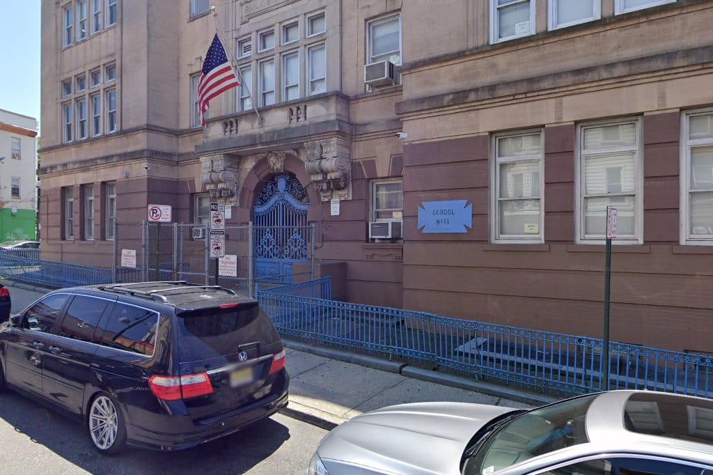 Number 11 Cruise Memorial School