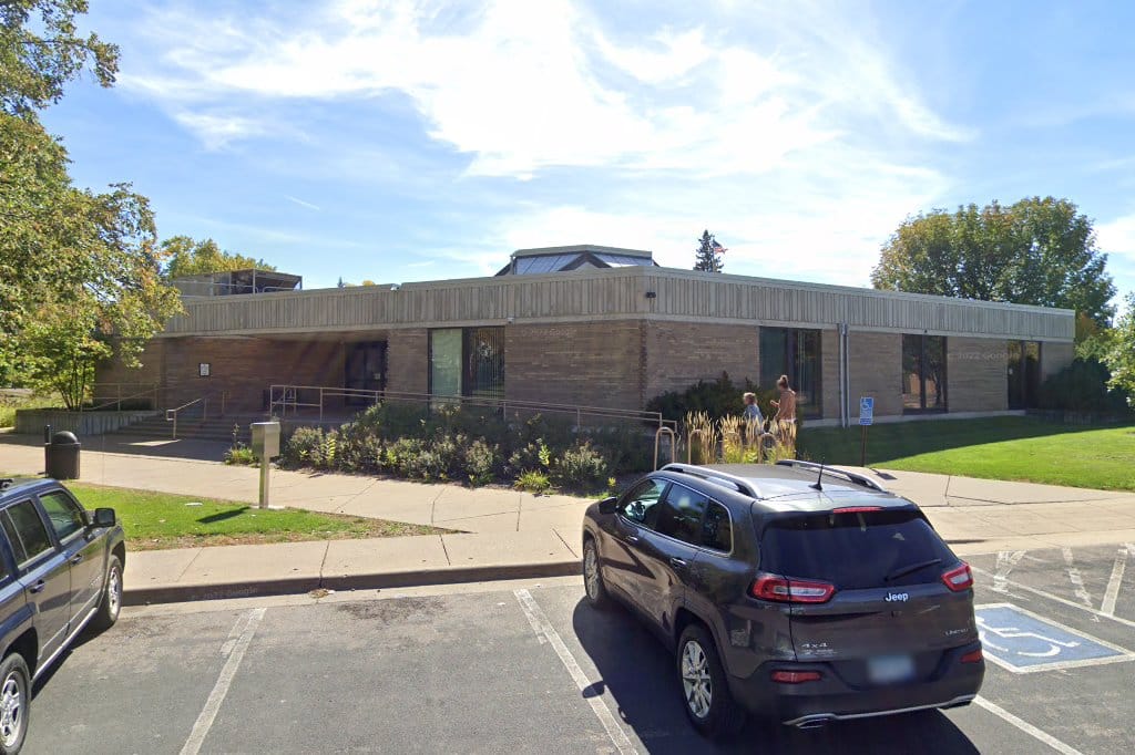 Robbinsdale DVS Office