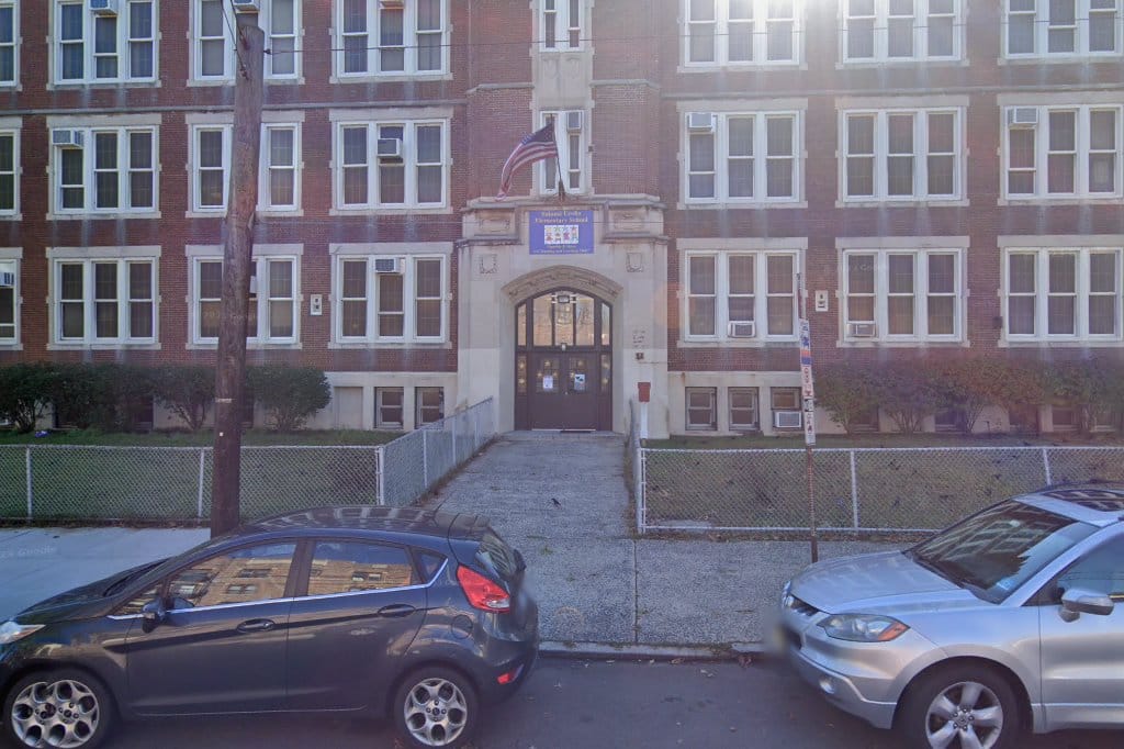 First Avenue Elementary School