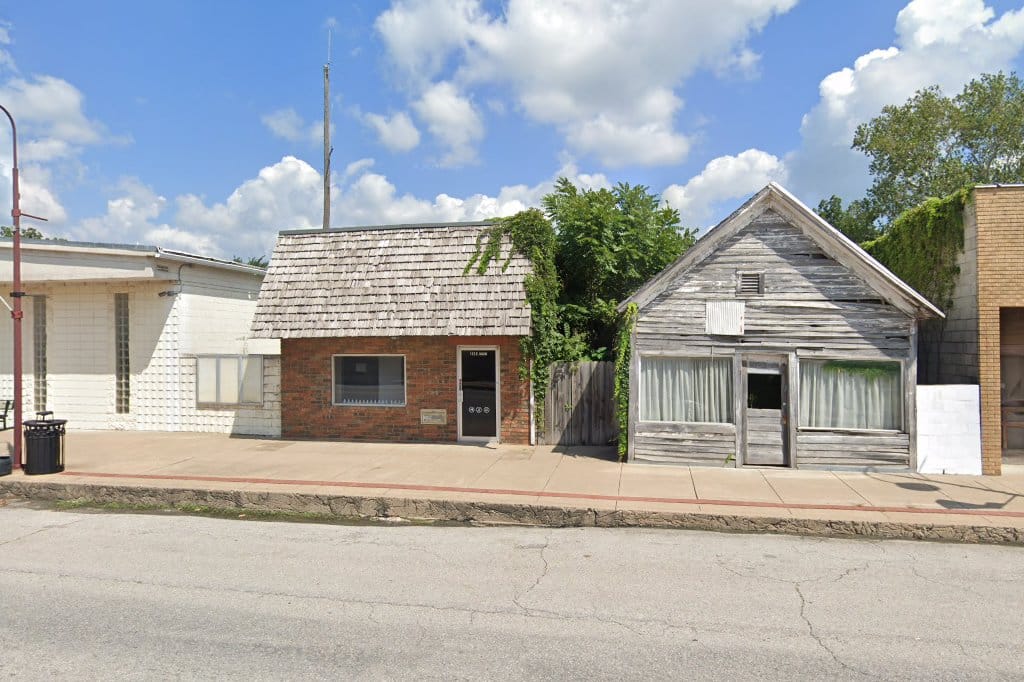 Gentry District Court