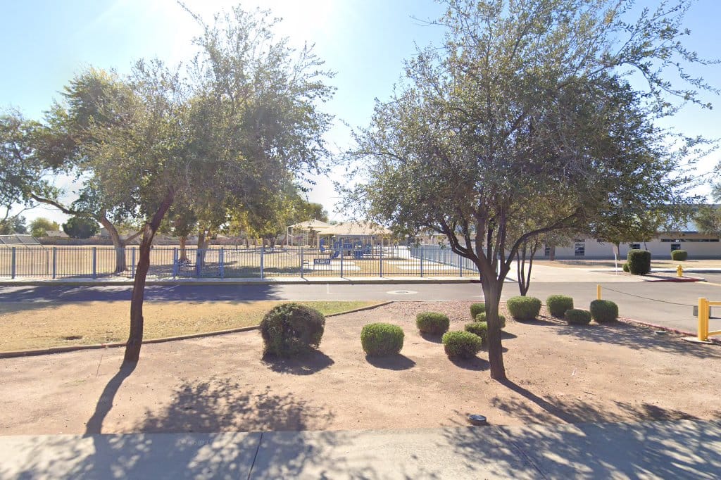 Oak Tree Elementary School