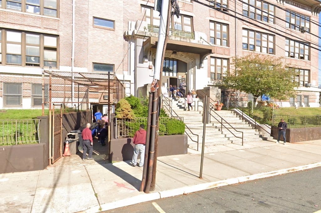 Walter F Robinson Elementary School