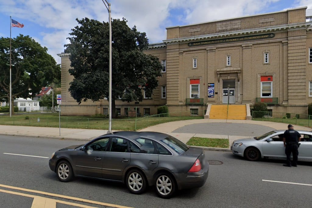 Dionne Warwick Institute School