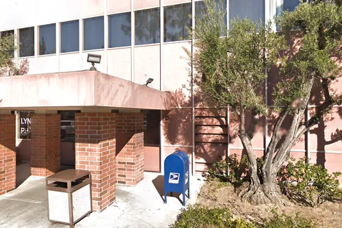 Lynn Oaks Pharmacy