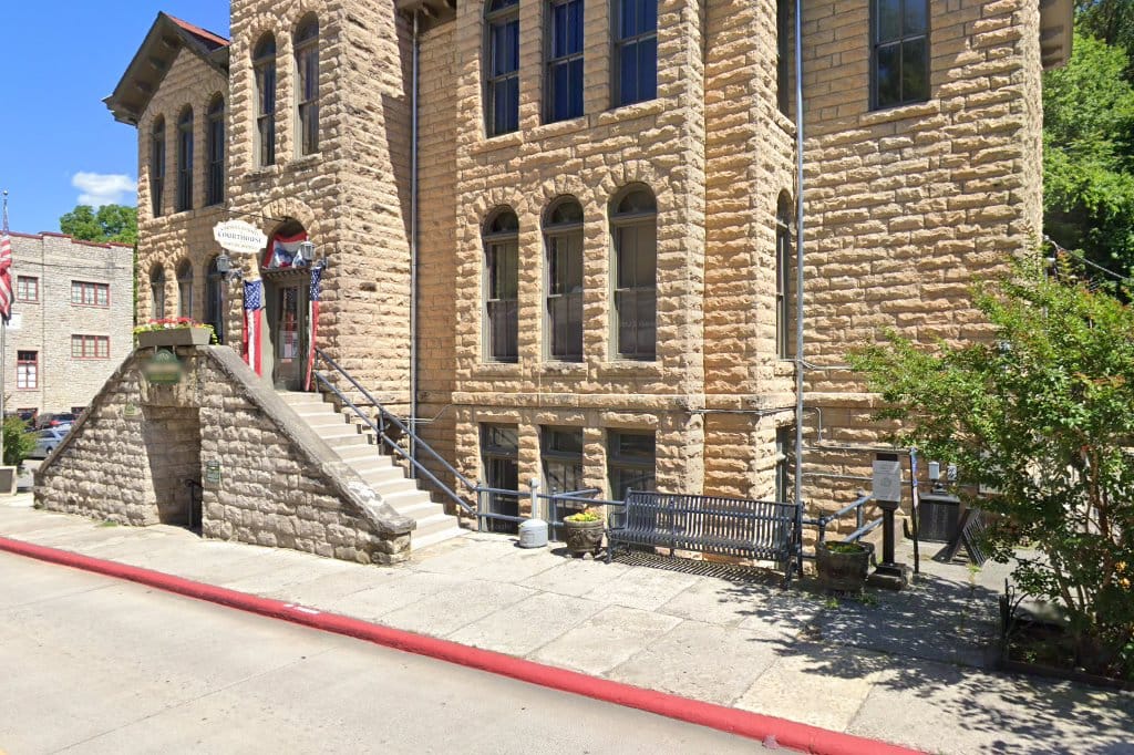 Eureka Springs District Court
