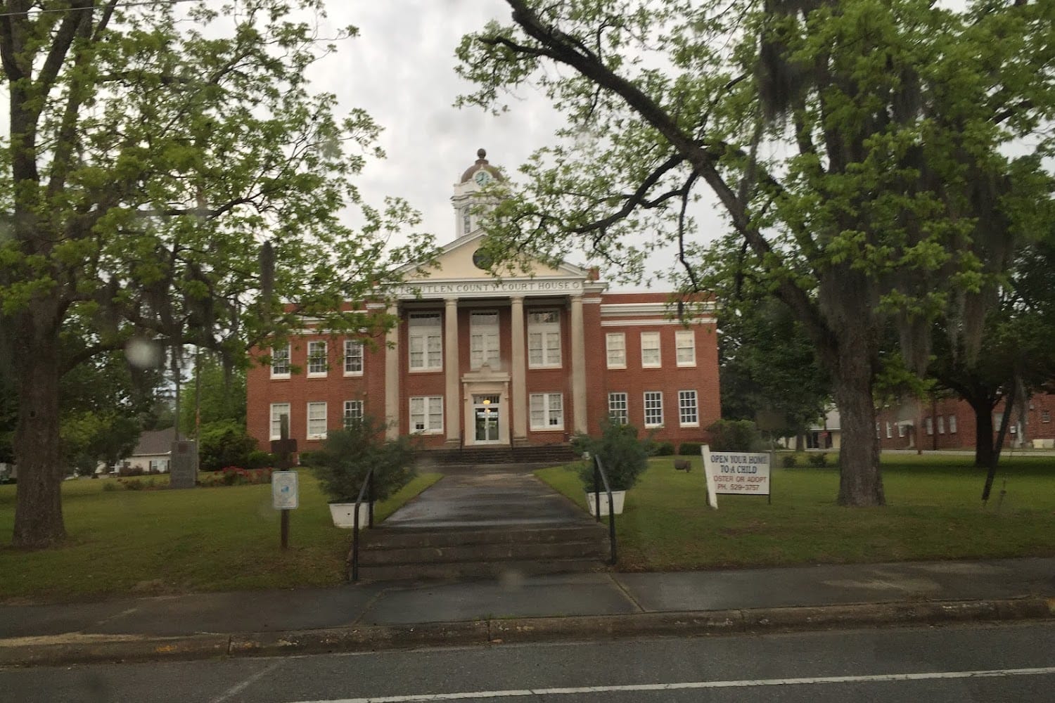 Treutlen County Passport Office