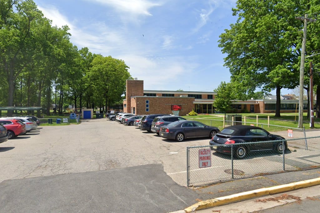No 10 Highland Avenue School