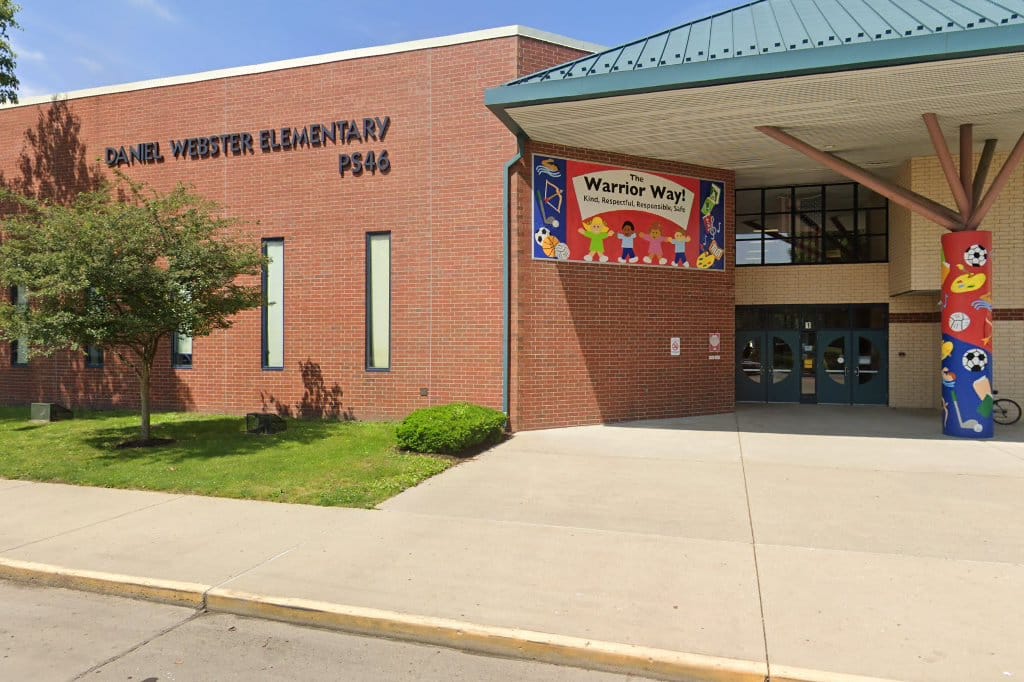Daniel Webster School 346