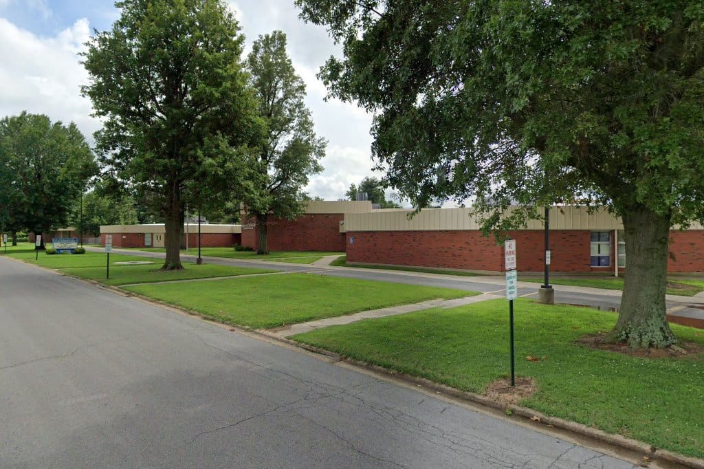 Warren E. Hearnes Elementary School