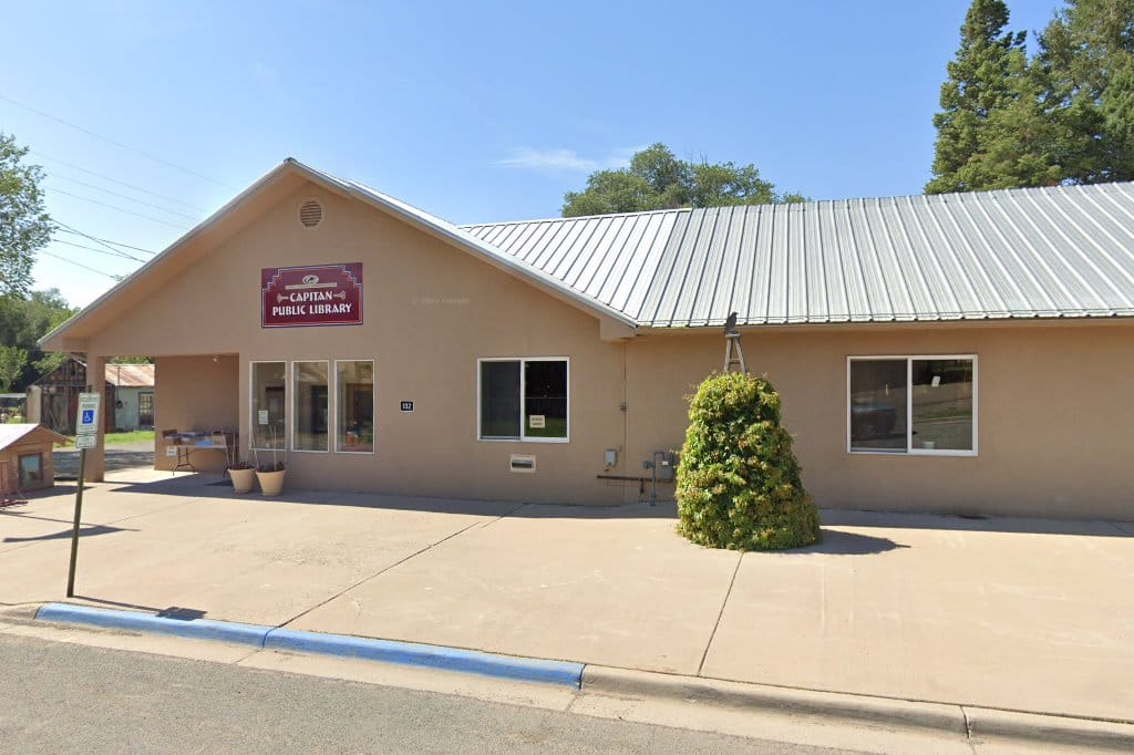 Capitan Public Library