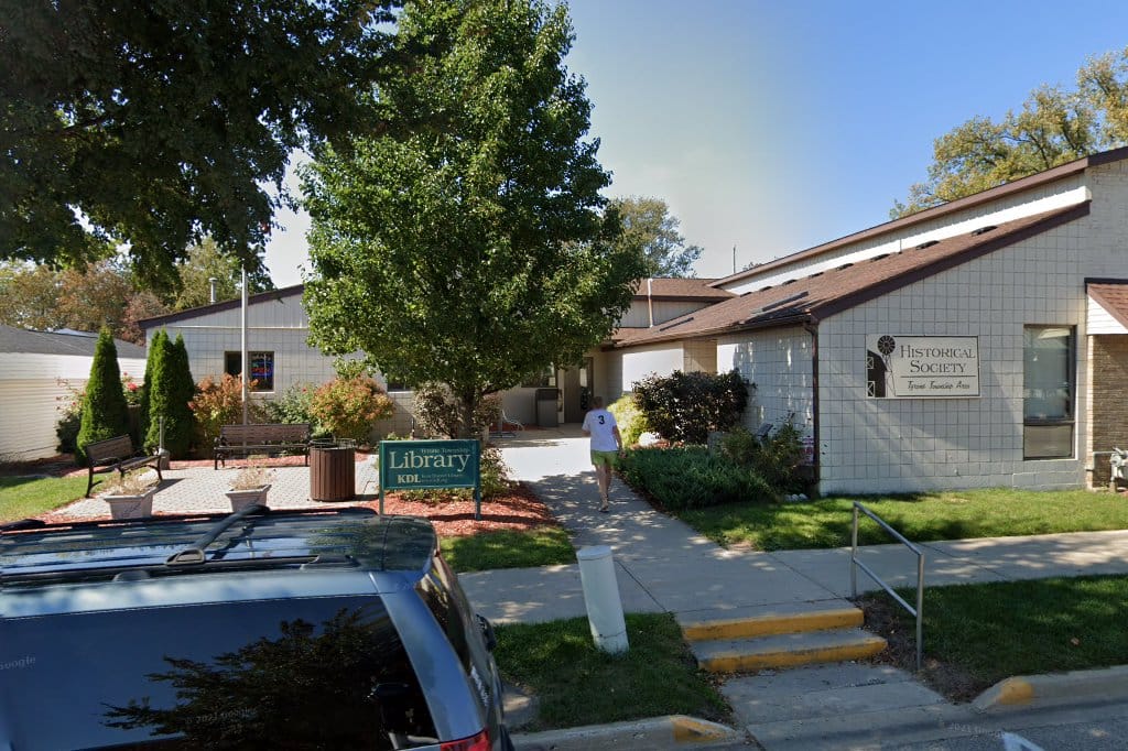 Kent District Library - Tyrone Township Branch