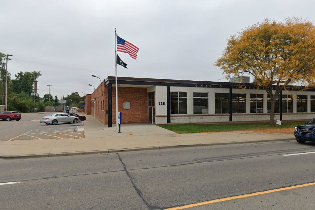 Pontiac Passport Office