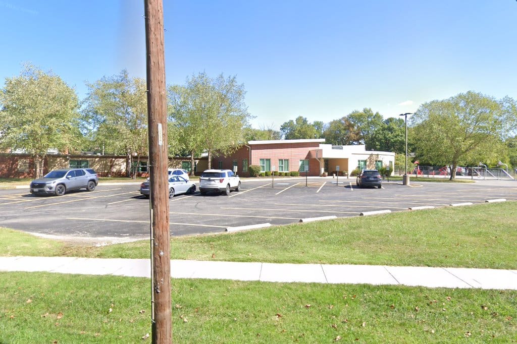 Chouteau School