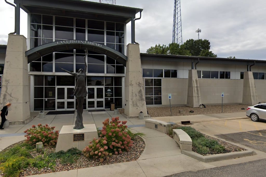 East Hills Public Library