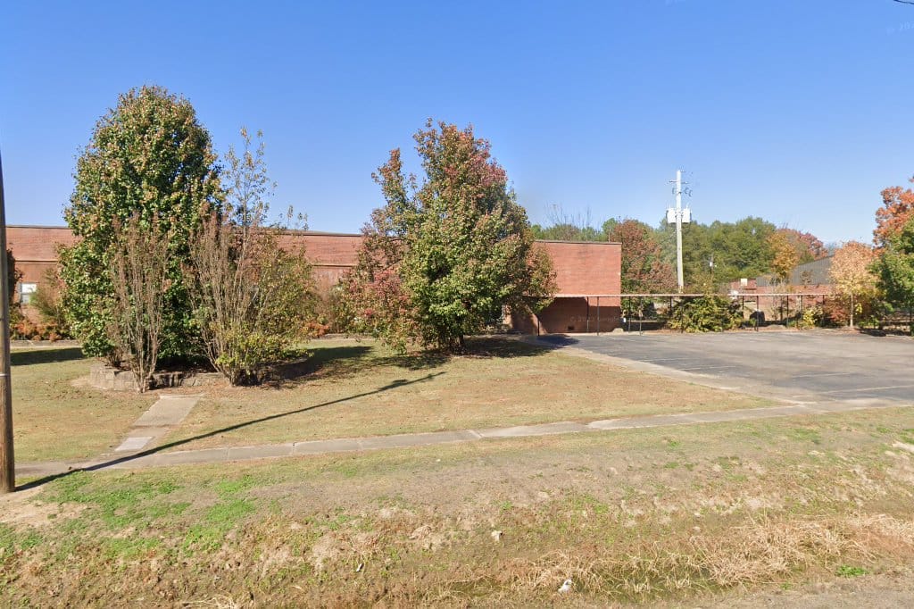 Plainview-Rover Elementary School