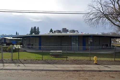 Neal Dow Elementary School
