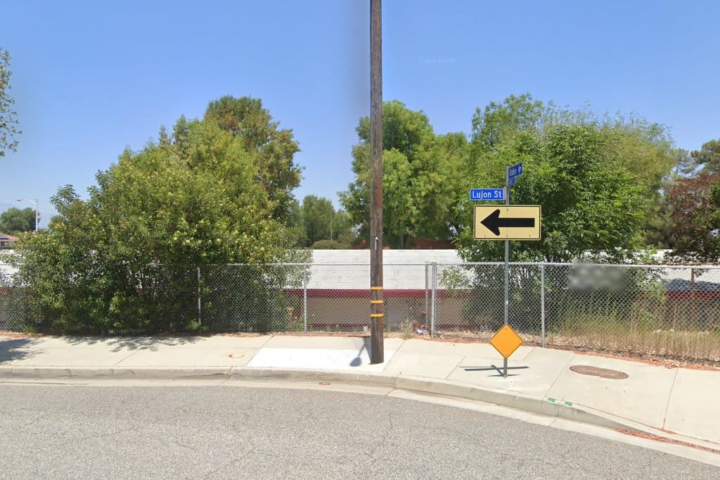 Los Robles Academy